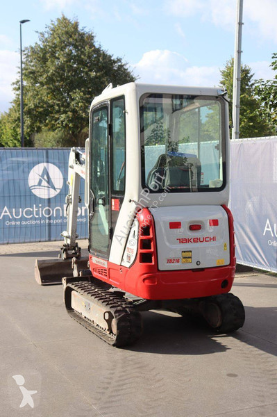 Rýpadlo Takeuchi TB216