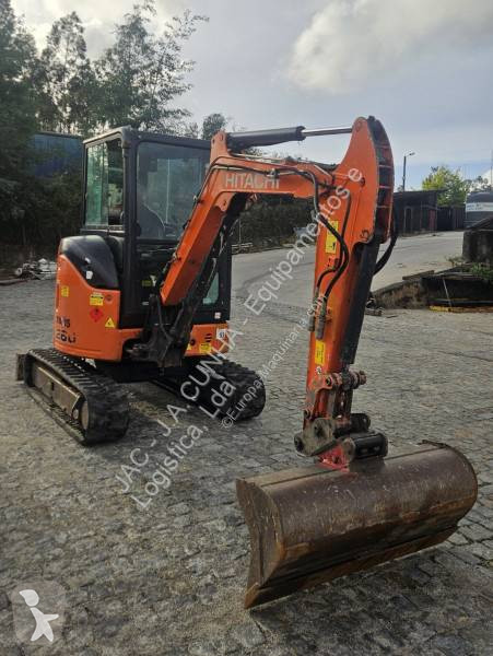 Багер Hitachi ZAXIS