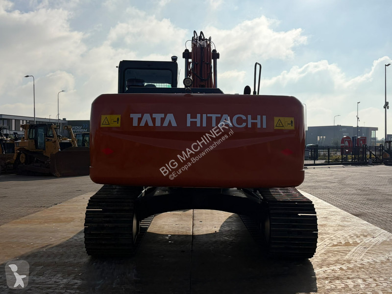 Escavadora Hitachi ZX220LC-5G
