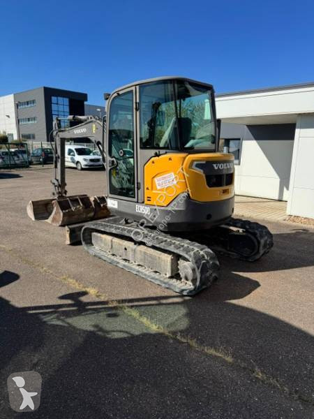 Pelle Volvo ECR 50 D
