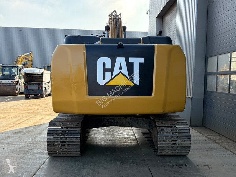 Багер Caterpillar 320FL