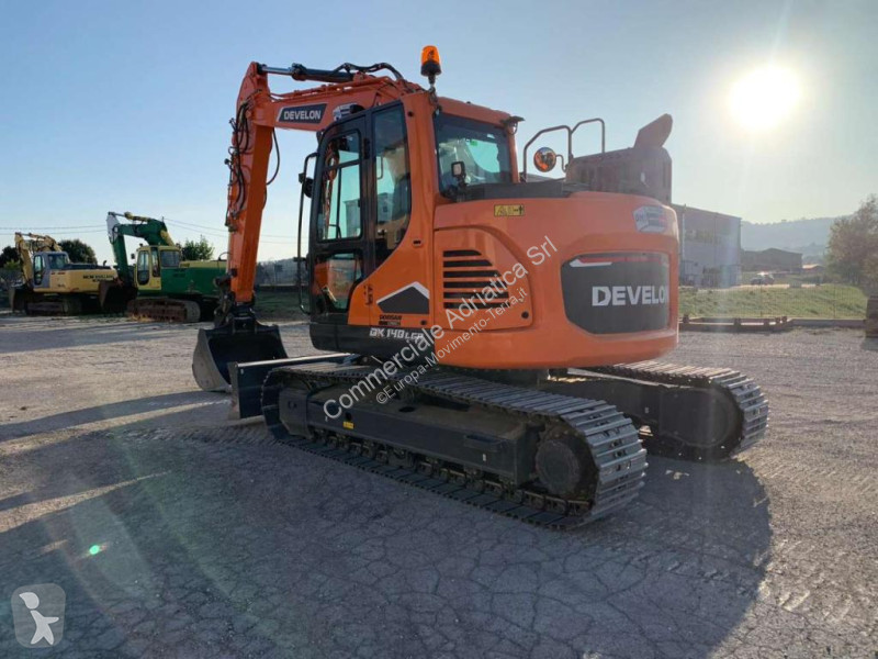 Pelle Develon DX140 LCR