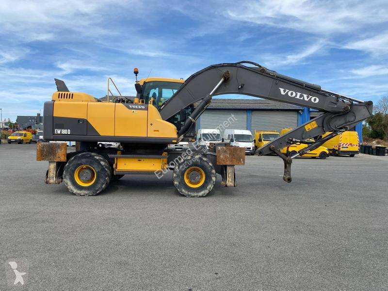Pelle Volvo EW180