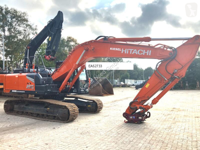 Pelle Hitachi 7