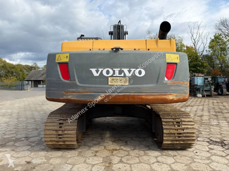 جرافة Volvo L