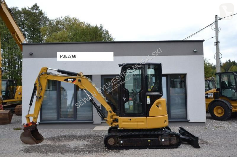 Багер Caterpillar
