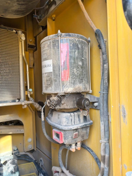 Pelle Caterpillar 330 F L N Narrow