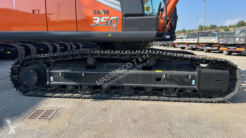 Pelle Hitachi 7