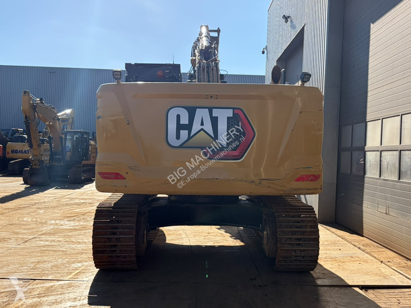 جرافة Caterpillar 07B