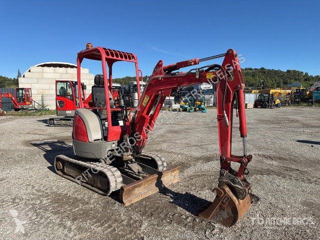 Pelle Yanmar  Vio20-4