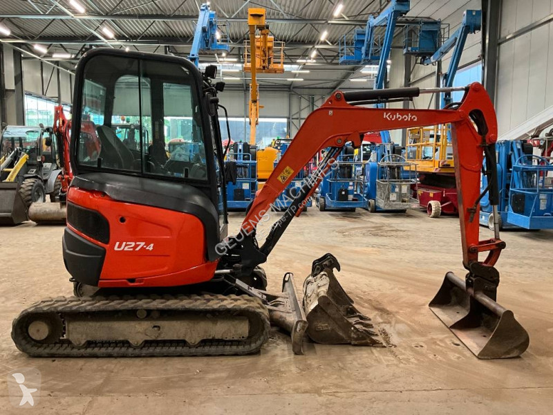 Багер Kubota 274