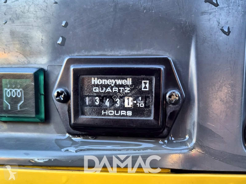 Excavator Komatsu PC09