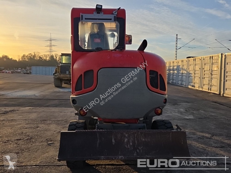 جرافة Wacker Neuson 2