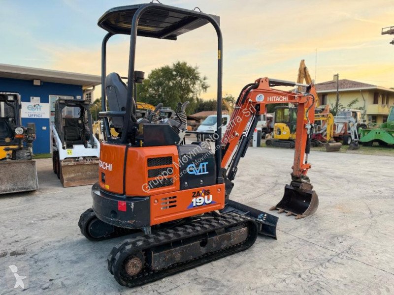Excavator Hitachi ZX19U-6