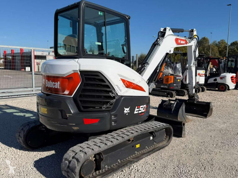 جرافة Bobcat z