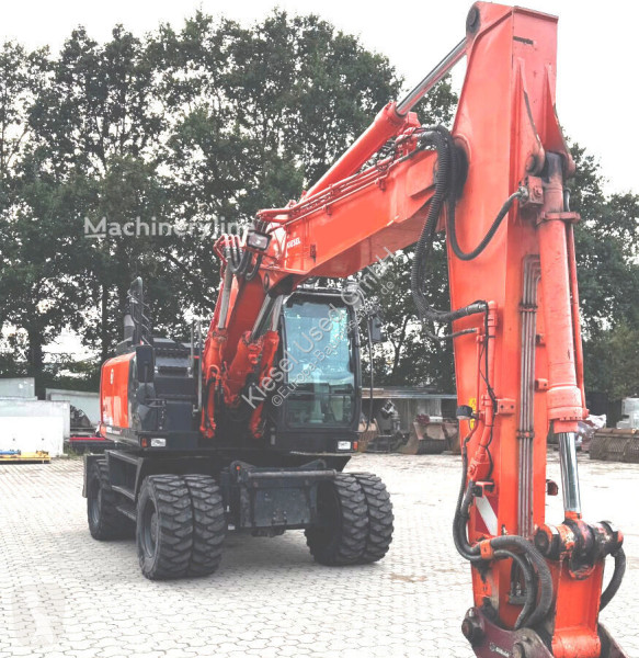 جرافة Hitachi 6