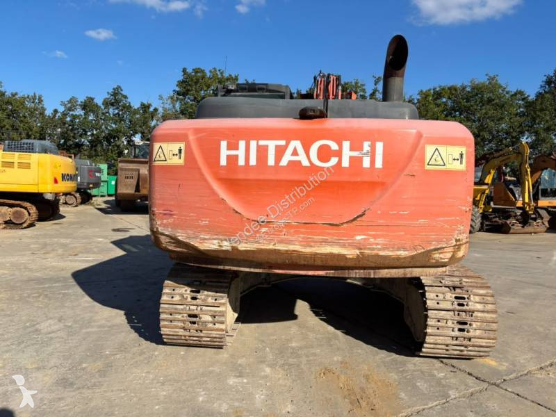 جرافة Hitachi