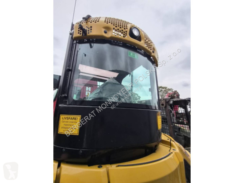 Багер Caterpillar 302.7-07CR