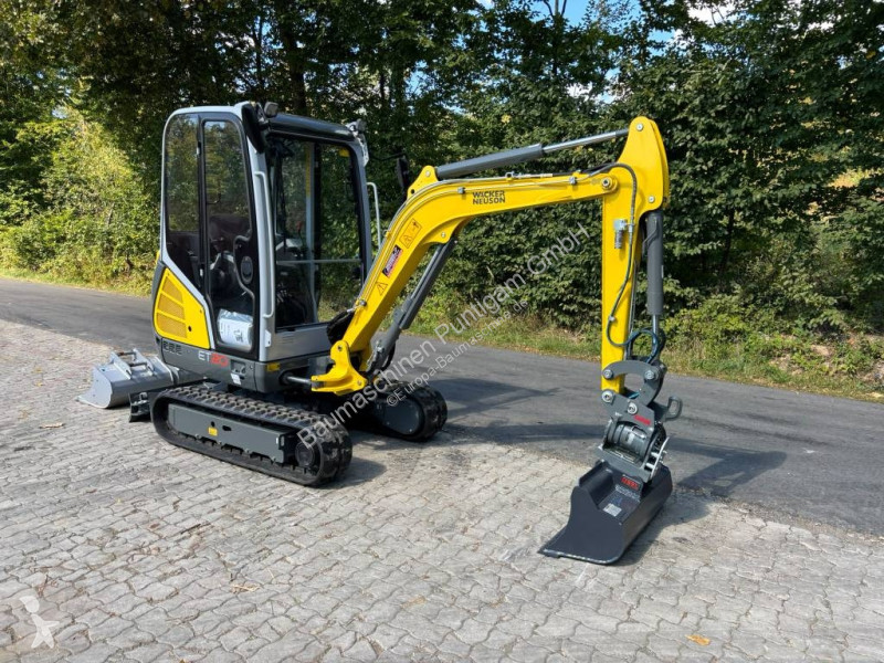 جرافة Wacker Neuson