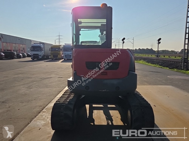 Багер Volvo ECR50D