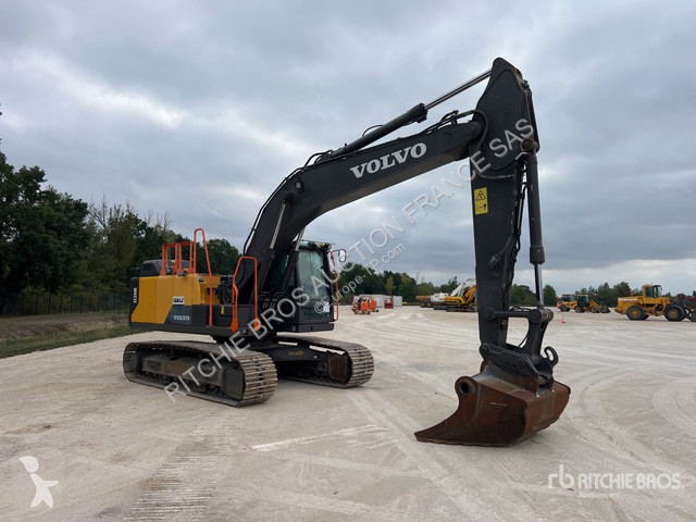 Excavator Volvo  EC200EL