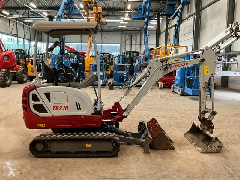 Багер Takeuchi TB 216