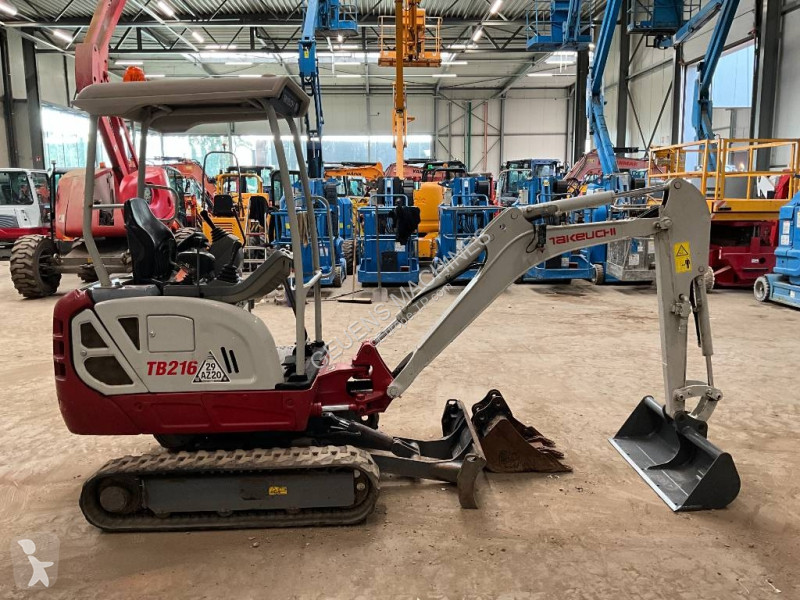 Багер Takeuchi TB 216