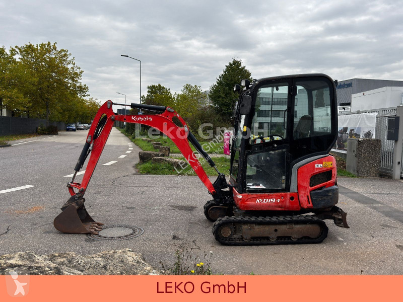 Багер Kubota 0194