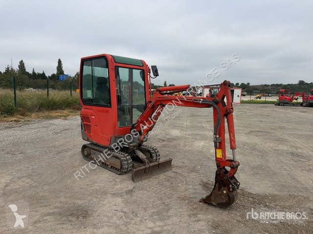 جرافة Yanmar