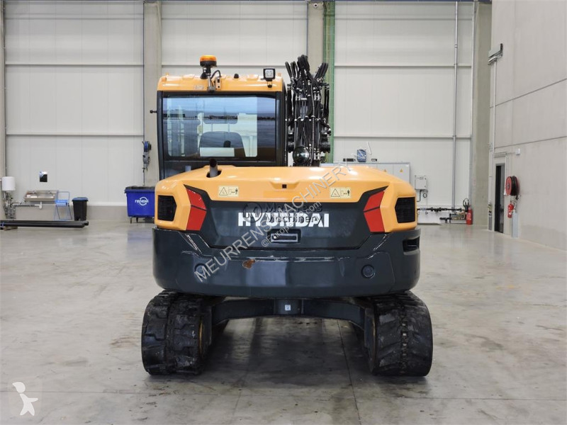 جرافة Hyundai