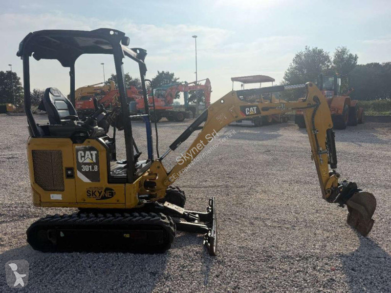 Багер Caterpillar