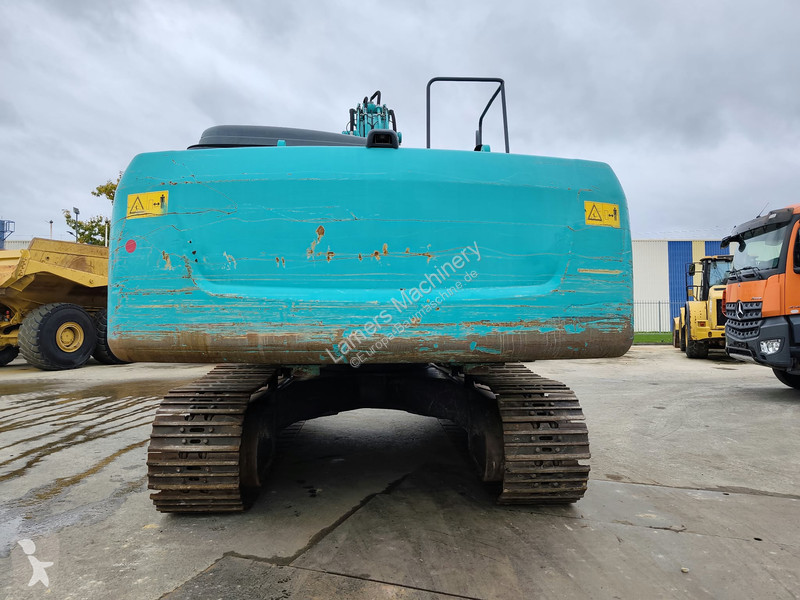 جرافة Kobelco SK350 NLC-9 .