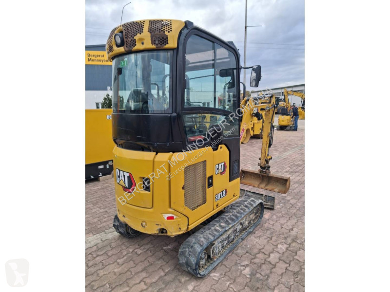 Багер Caterpillar 301.8-05