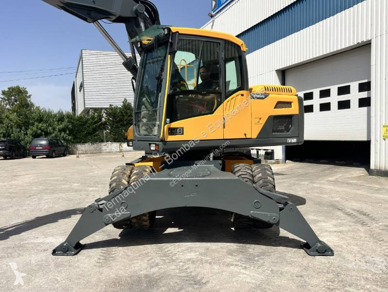جرافة Volvo EW160 D