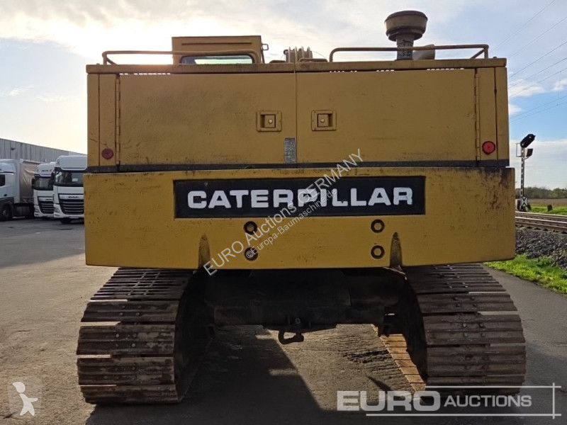 Багер Caterpillar 215C