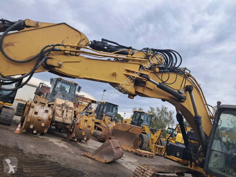 Excavator Caterpillar