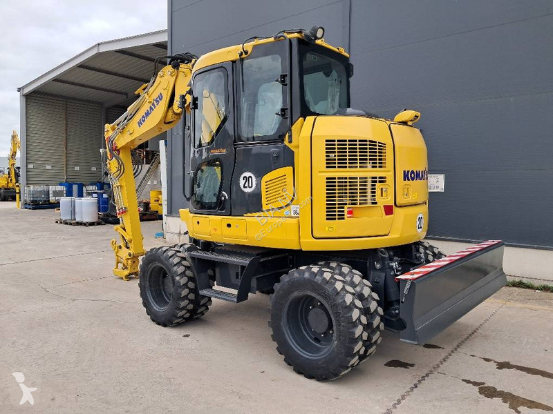 جرافة Komatsu
