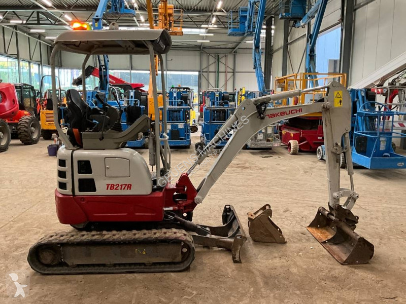 جرافة Takeuchi TB 217 R