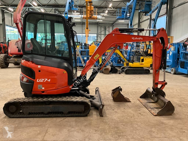 Багер Kubota 274
