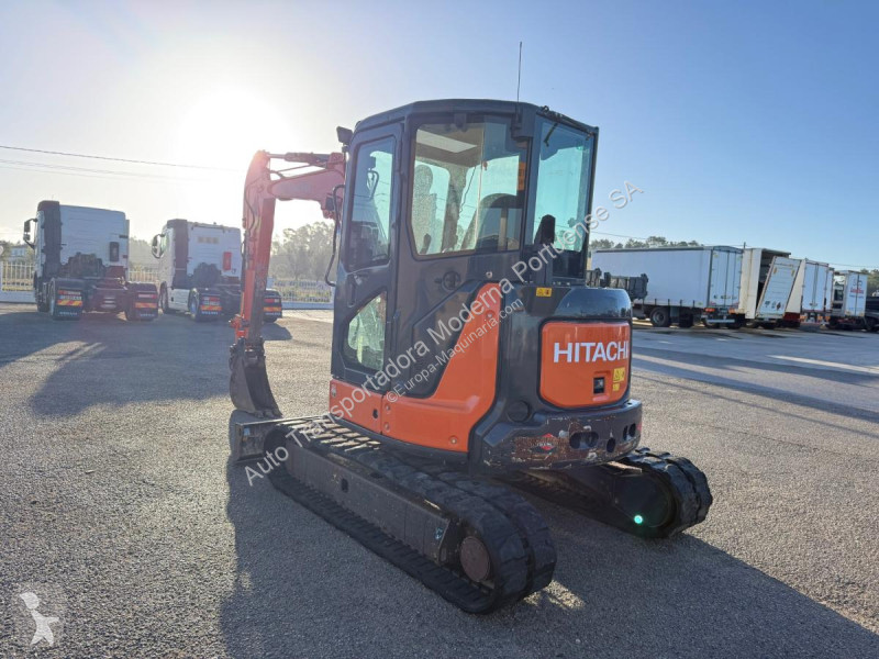 Багер Hitachi