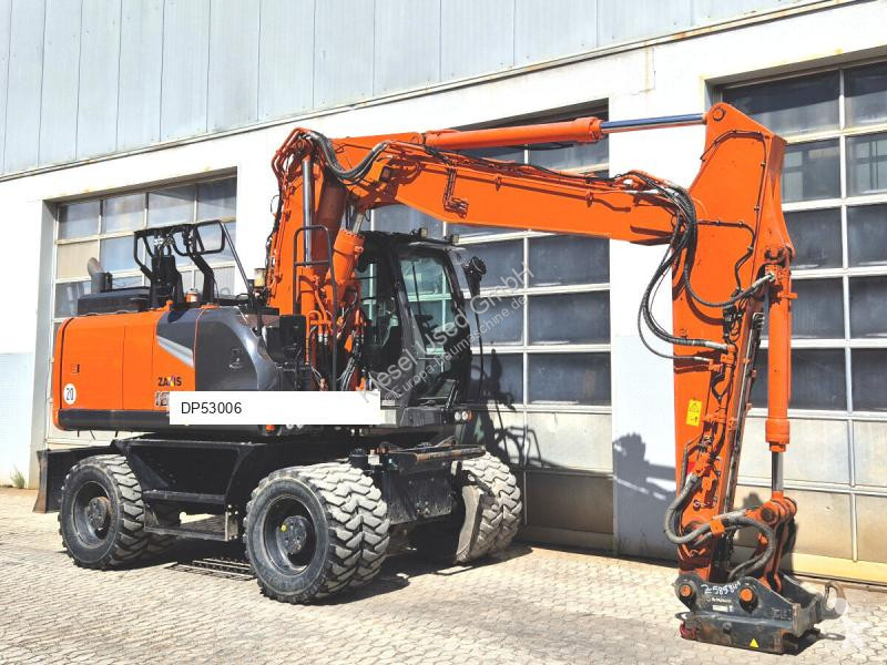 Багер Hitachi