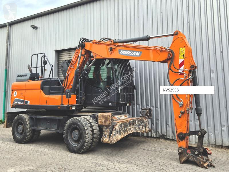 Багер Doosan 5