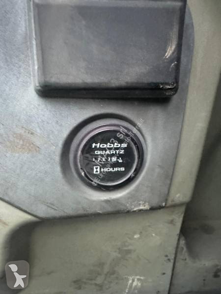 Escavadora Hyundai ROBEX 160LC