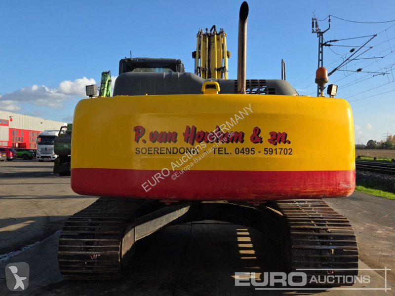 Excavadora New Holland