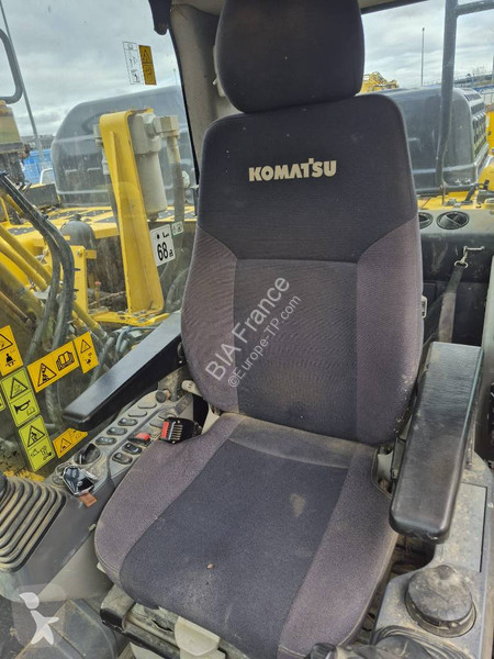 Escavadora Komatsu LC-11