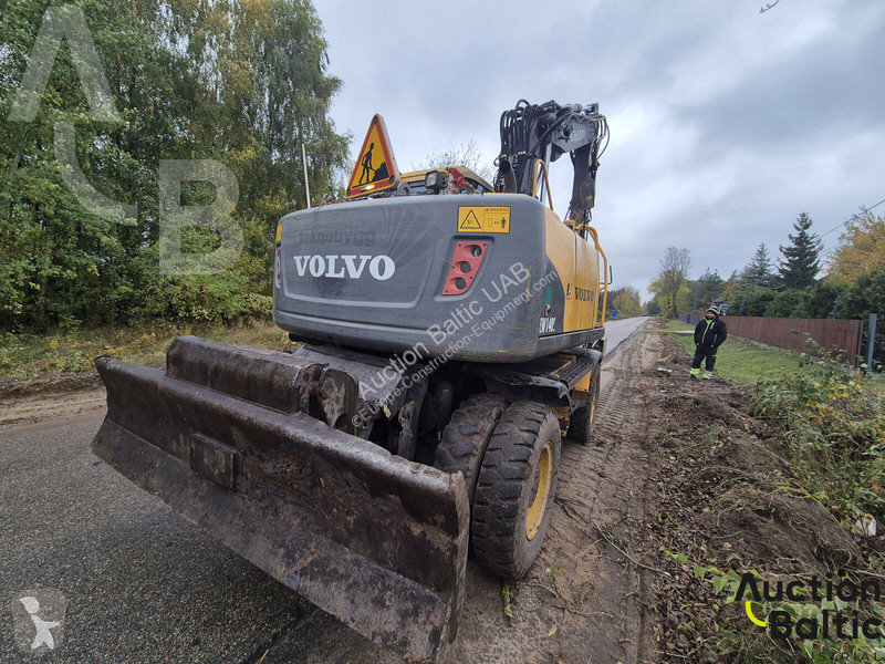 Escavadora Volvo