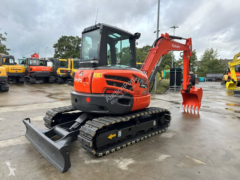 Escavadora Kubota