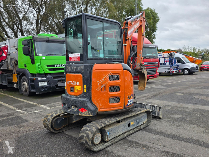 Graafmachine Hitachi zx33u-6 hrv