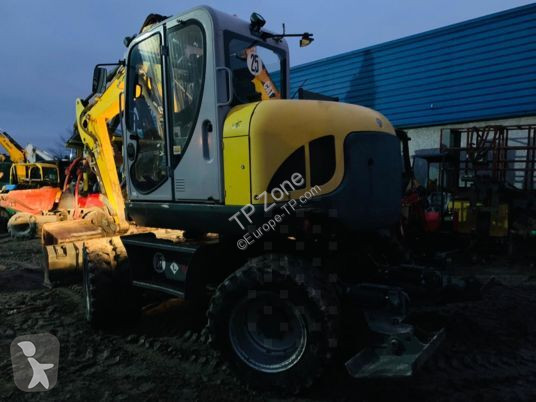 Escavadora Wacker Neuson 2