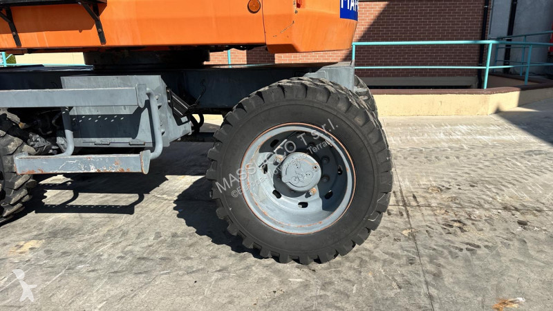 Kotrógép Fiat-Hitachi FH85W 4X4